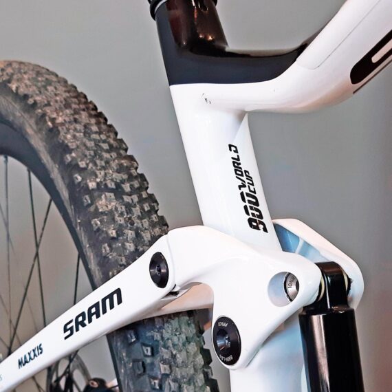 Bicicleta-Usada-de-MTB-Scott-Spark-RC-900-World-Cup-Carbono-HMF-R29-Talle-M-02