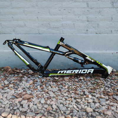 Cuadro de MTB Merida Multivan NINETY SIX R26 Carbono Talle S + Shock DT SWIS Nuevas Fotos 01