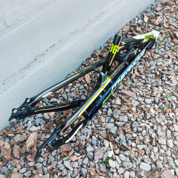 Cuadro de MTB Merida Multivan NINETY SIX R26 Carbono Talle S + Shock DT SWIS Nuevas Fotos 05