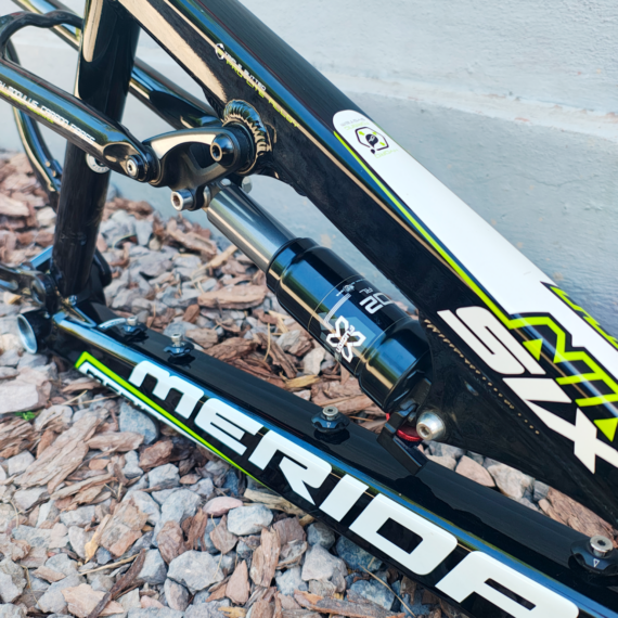 Cuadro de MTB Merida Multivan NINETY SIX R26 Carbono Talle S + Shock DT SWIS Nuevas Fotos 07