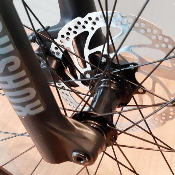 Bicicleta-KTM-Myroon-Ace-SE3-R29-Carbono-Glossy-Flaming-Black-04