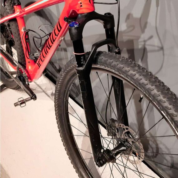 Bicicleta-Usada-de-MTB-Specialized-Epic-Carbono-R29-Talle-XS-Roja-03ok