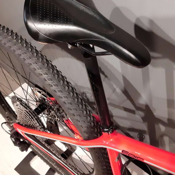 Bicicleta-Usada-de-MTB-Specialized-Epic-Carbono-R29-Talle-XS-Roja-09ok