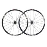 Set de Ruedas Ruta Zipp 30 Course Clincher Alumimio 12V XDR 700c 100/142mm Disc