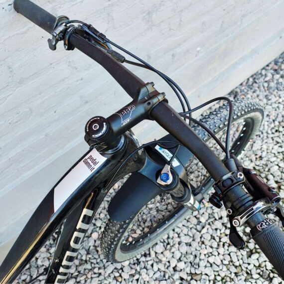 Bicicleta-Usada-de-MTB-Niner-RKT-9-Carbono-R29-Talle-M-02