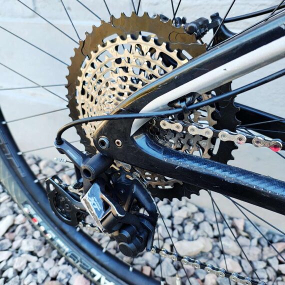 Bicicleta-Usada-de-MTB-Niner-RKT-9-Carbono-R29-Talle-M-04