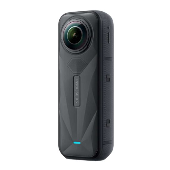 Cámara-Insta360-X5-Essentials-Bundle-07